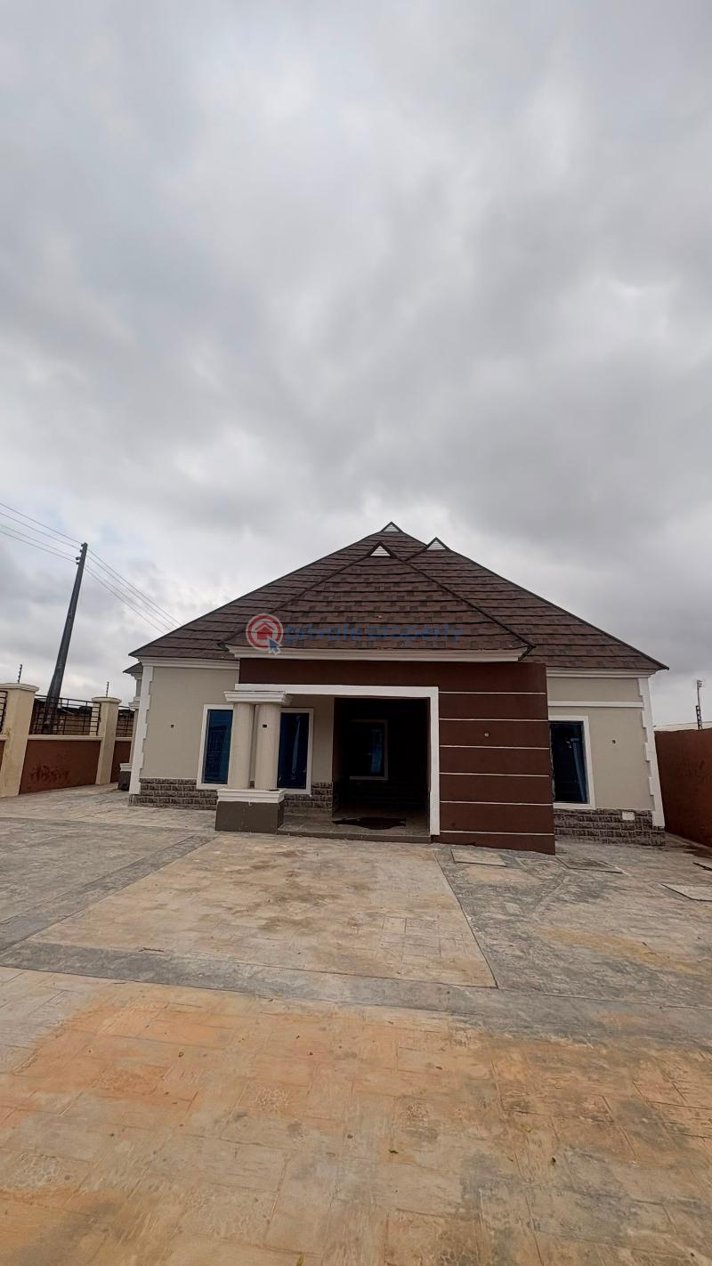 House For Sale Orogun 10 Mins Away From University Of Ibadan , Ibadan Ibadan Oyo - 8