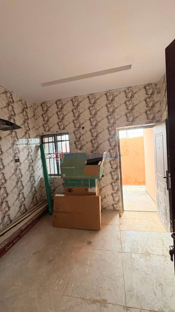 House For Sale Orogun 10 Mins Away From University Of Ibadan , Ibadan Ibadan Oyo - 13