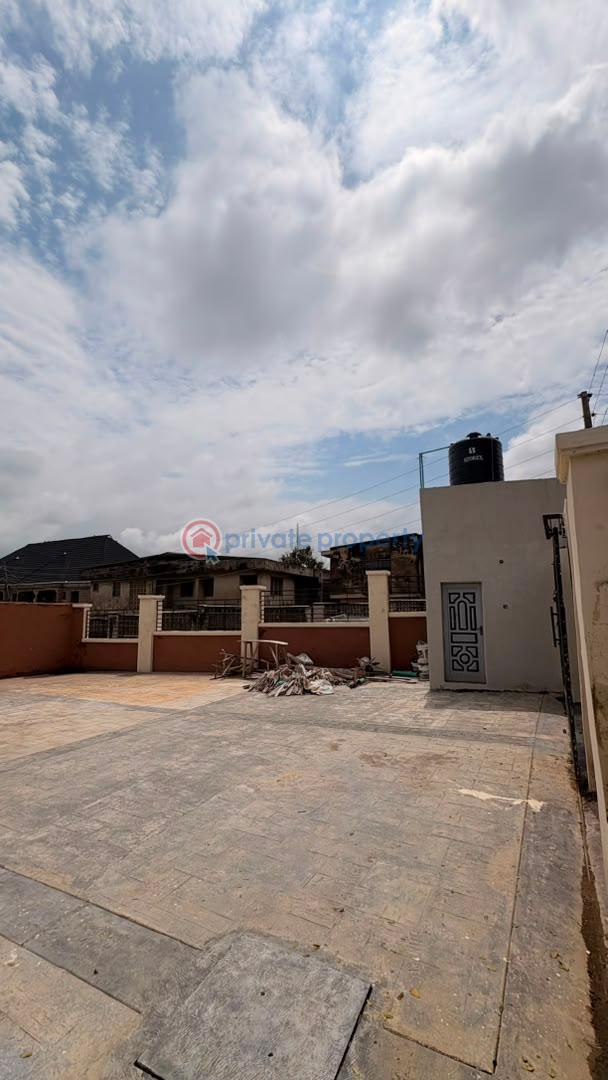 House For Sale Orogun 10 Mins Away From University Of Ibadan , Ibadan Ibadan Oyo - 2