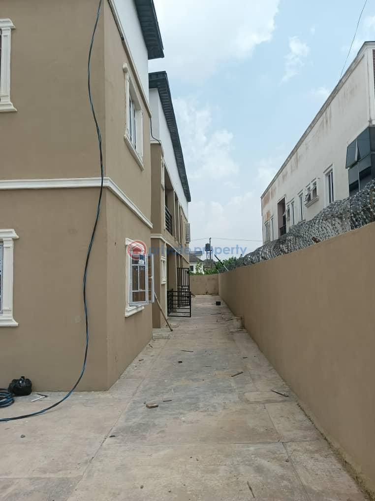 3 bedroom Flat & Apartment For Sale Estate, Arepo, By Ojodu Berger Close To Ikeja Ojodu Lagos - 5