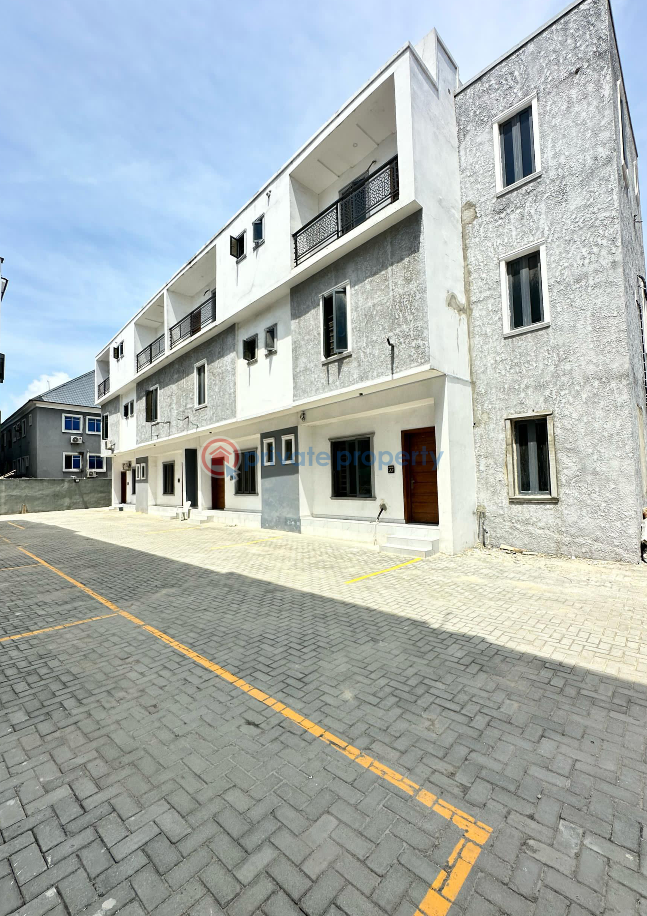 4 bedroom Terraced Duplex For Sale Ologolo Lekki Lagos - 0