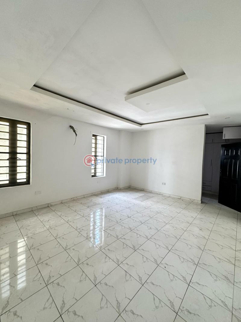 5 bedroom Terrace For Sale Ologolo Lekki Lagos - 3