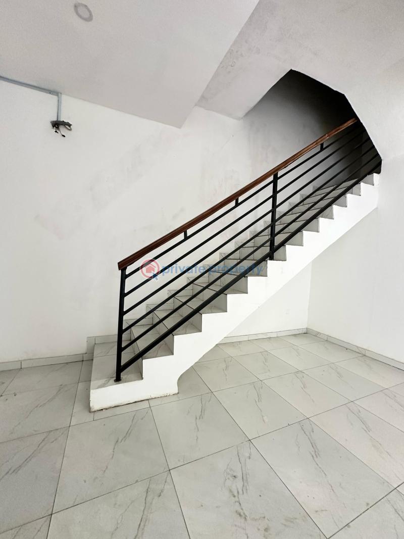 5 bedroom Terrace For Sale Ologolo Lekki Lagos - 7