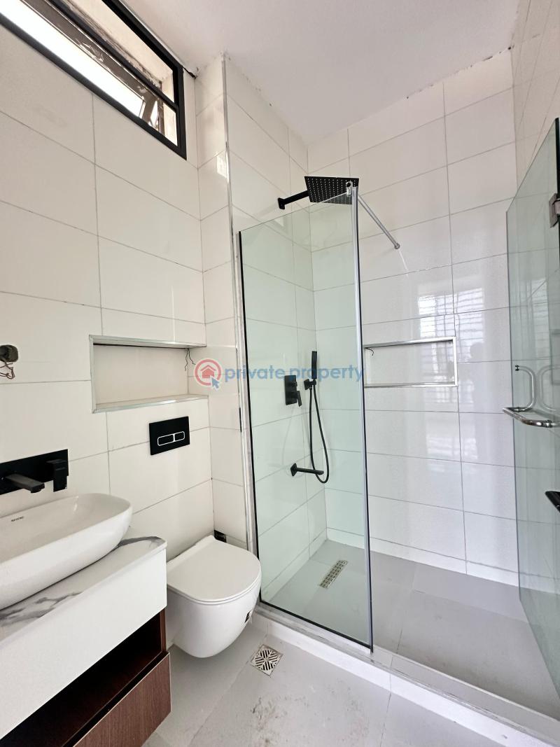 5 bedroom Terrace For Sale Ologolo Lekki Lagos - 5