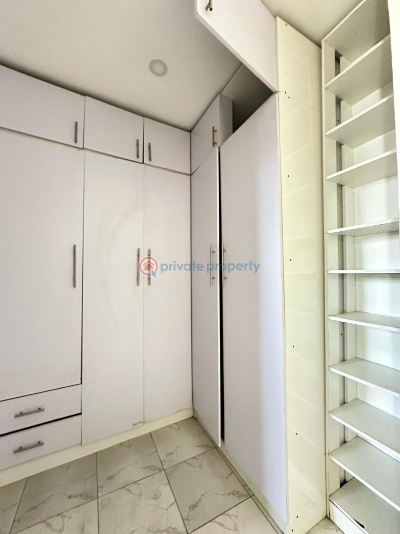 5 bedroom Terrace For Sale Ologolo Lekki Lagos - 6