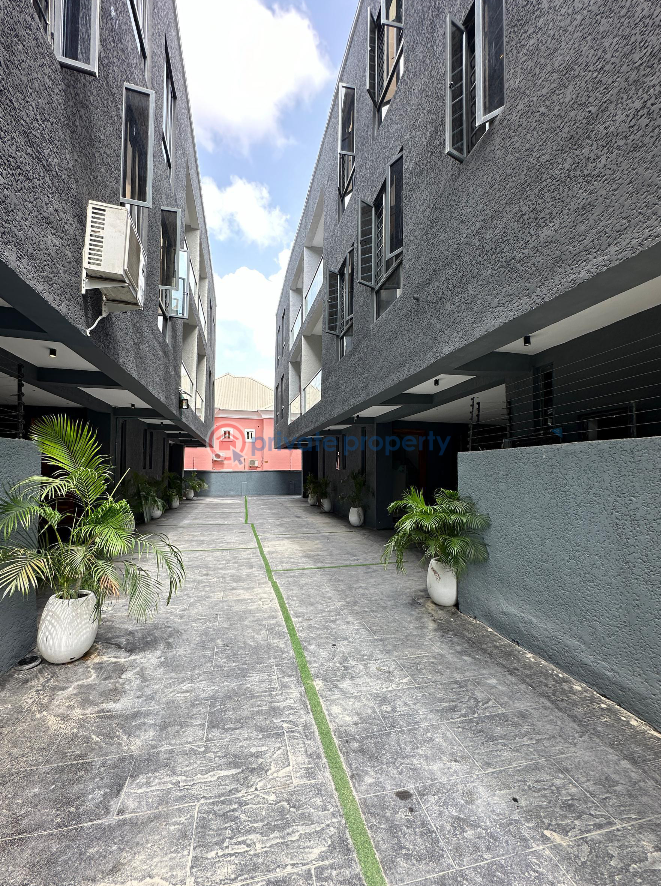 4 bedroom Duplex For Sale Lekki Phase 1 Lagos - 2