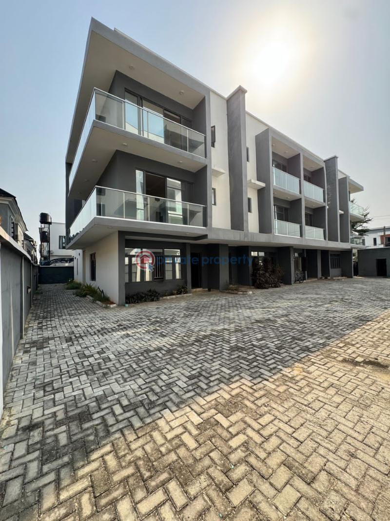 4 bedroom Terraced Duplex For Sale Chevron Drive Lekki Lagos - 0
