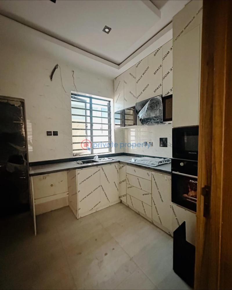 4 bedroom Detached Duplex For Sale Extension Olowora Magodo GRA Phase 1 Ojodu Lagos - 1