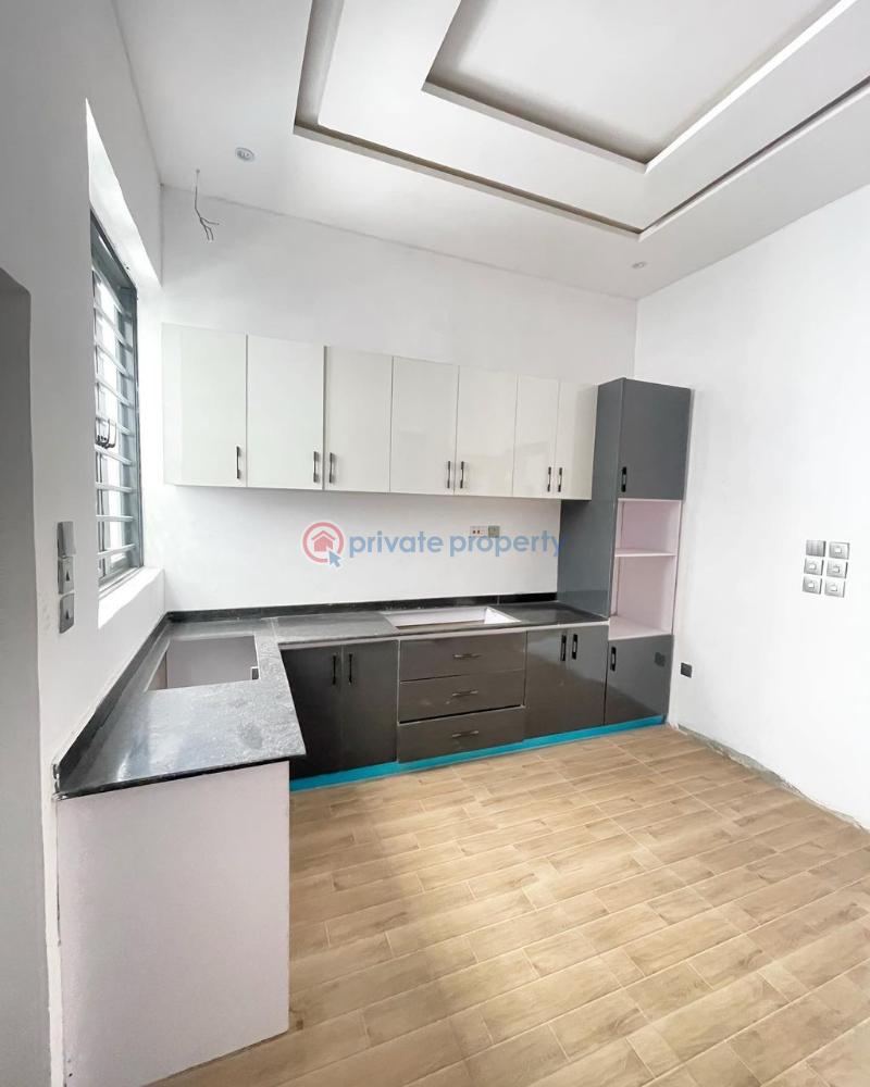 4 bedroom Terrace For Sale Ologolo Lekki Lagos - 3