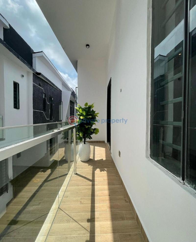 4 bedroom Terrace For Sale Ologolo Lekki Lagos - 1