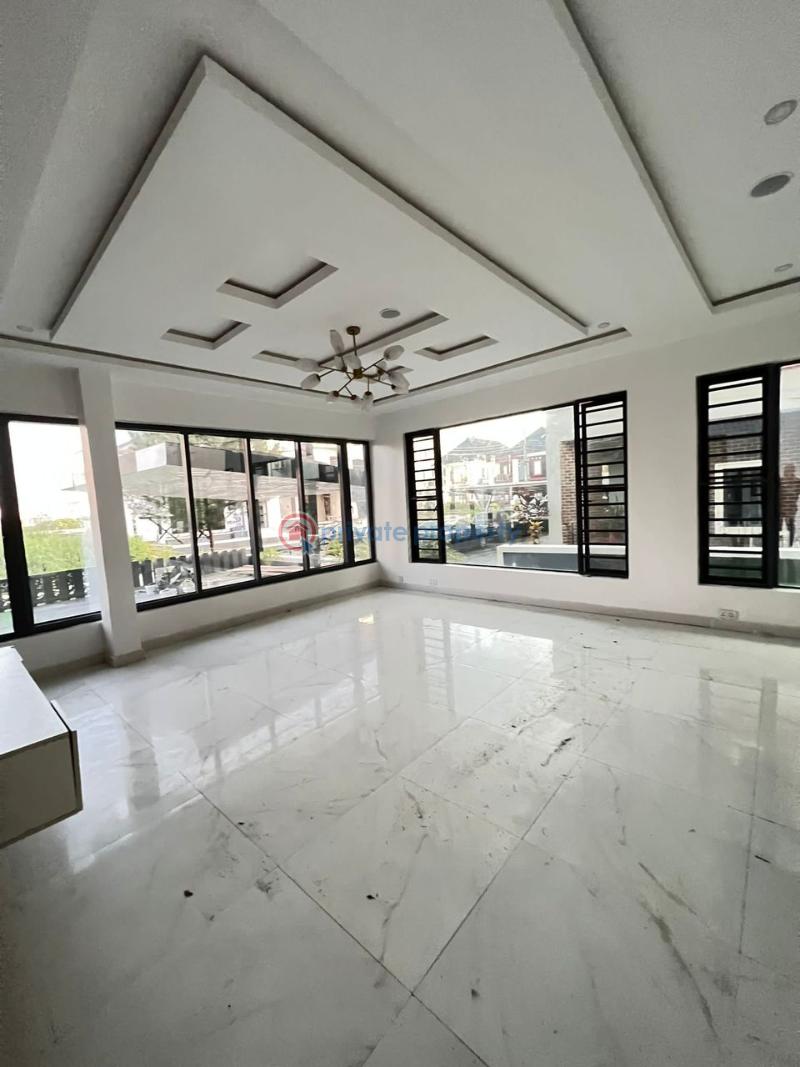 5 bedroom Duplex For Sale Ikota Lekki Lagos - 8