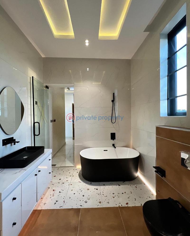 5 bedroom Detached Duplex For Sale Chevron Drive Lekki Lagos - 4