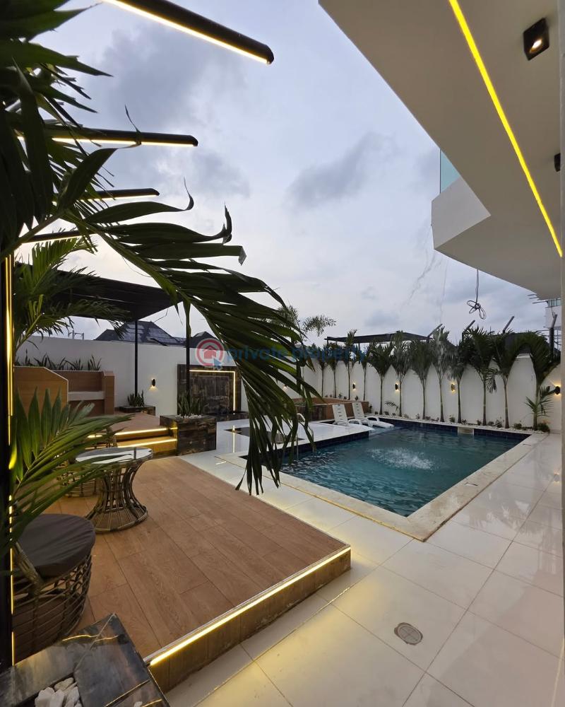 5 bedroom Detached Duplex For Sale Chevron Drive Lekki Lagos - 2