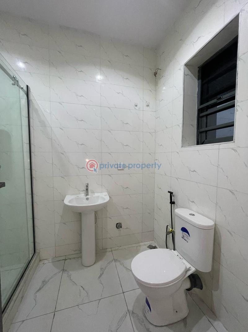 Exquisitely finished 5 bedroom fully detached duplex with swimming pool & bq - 17 5 bedroom Detached Duplex For Sale Osapa London Lekki Lagos - 17