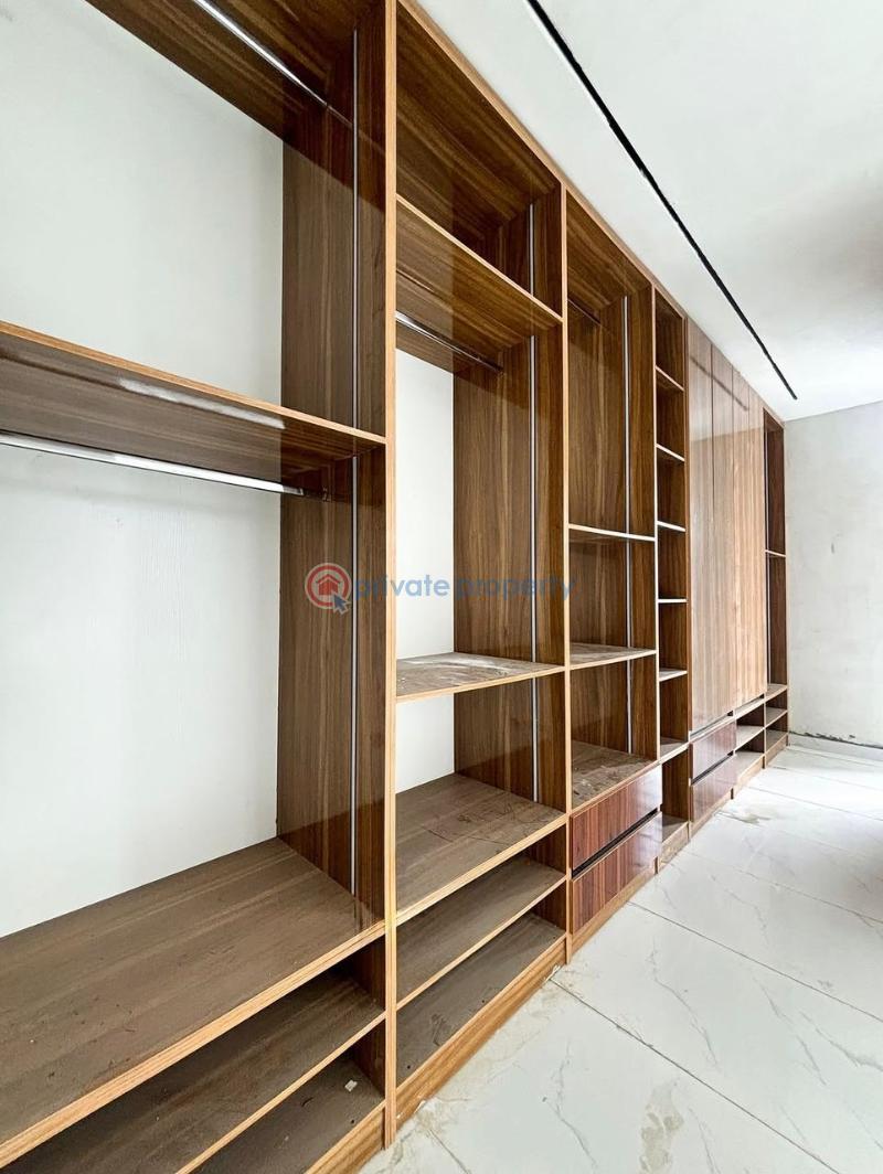 5 bedroom Detached Duplex For Sale Lekki Phase 1 Lagos - 5