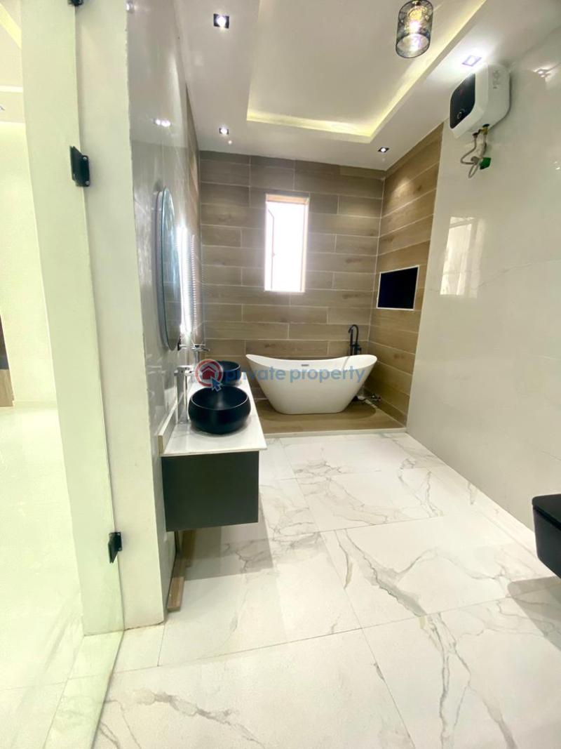5 bedroom Duplex For Sale Osapa Lekki Lagos - 1