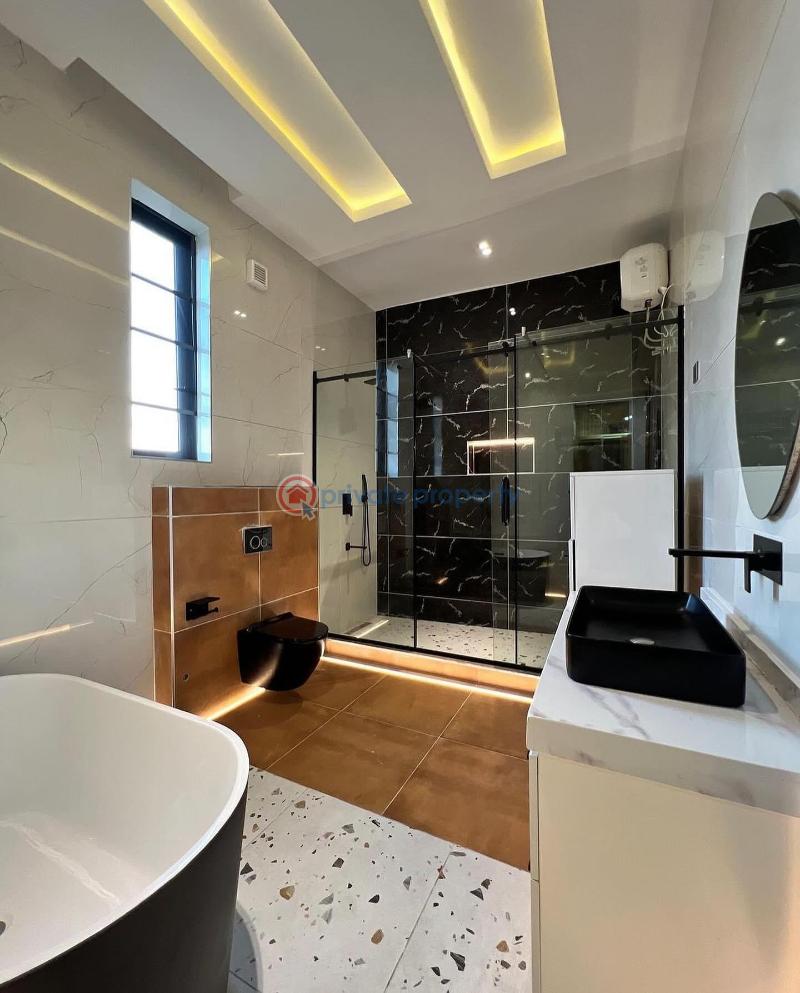 5 bedroom Detached Duplex For Sale Chevron Drive Lekki Lagos - 5