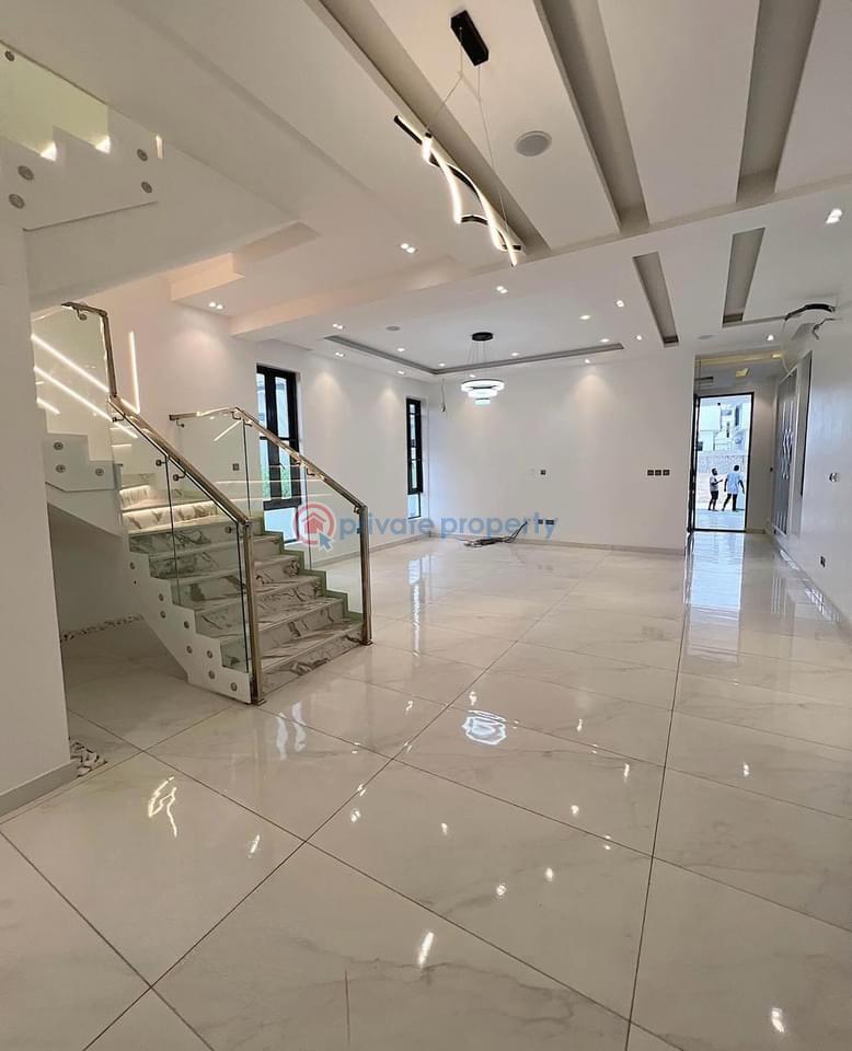 5 bedroom Detached Duplex For Sale Chevron Drive Lekki Lagos - 1
