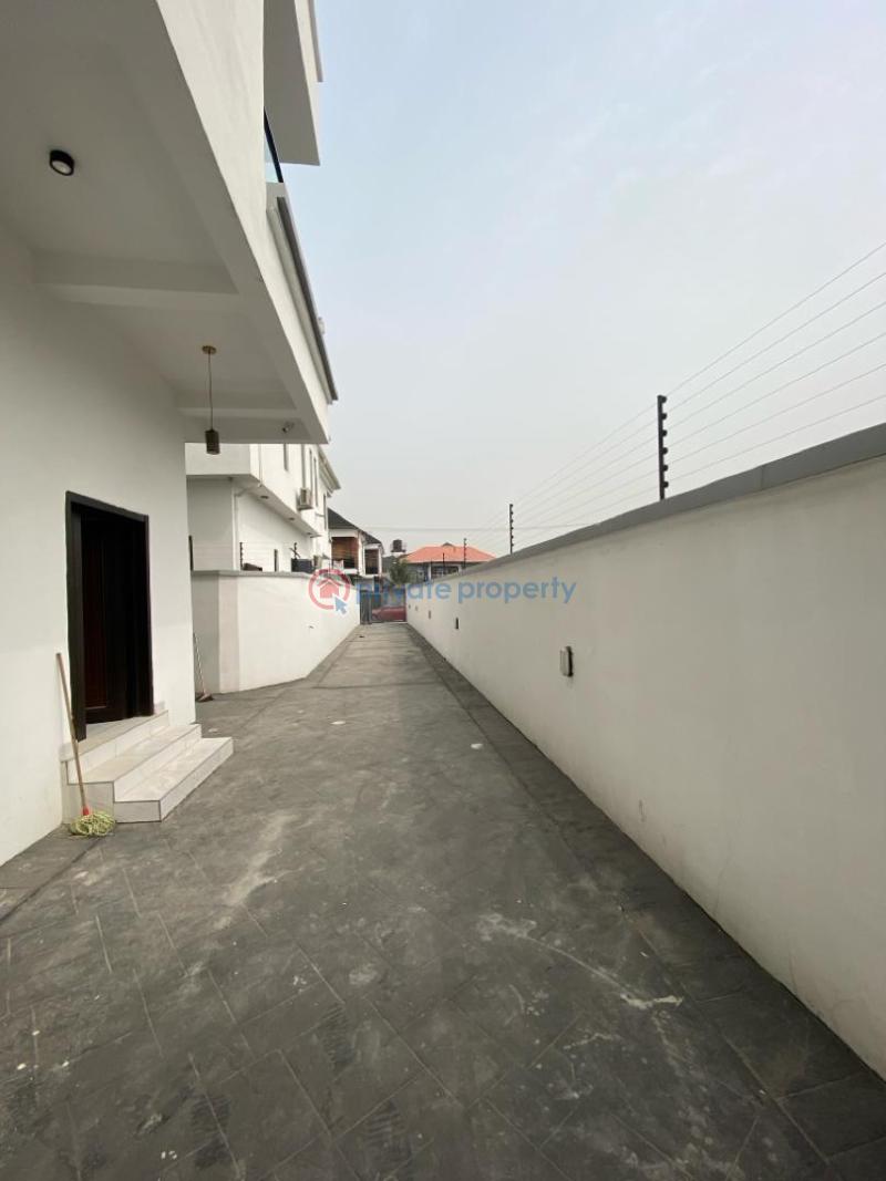 5 bedroom Detached Duplex For Sale Ologolo Lekki Lagos - 11