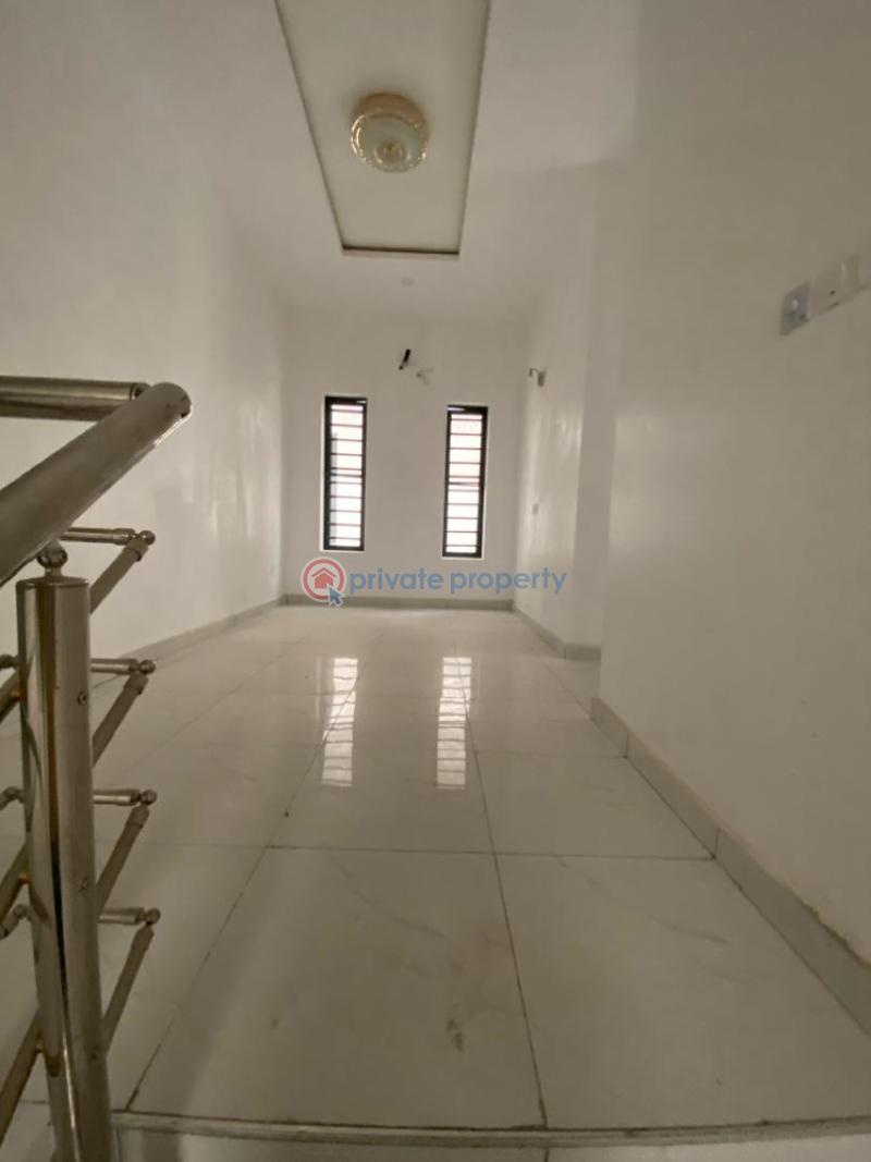 5 bedroom Detached Duplex For Sale Ologolo Lekki Lagos - 5