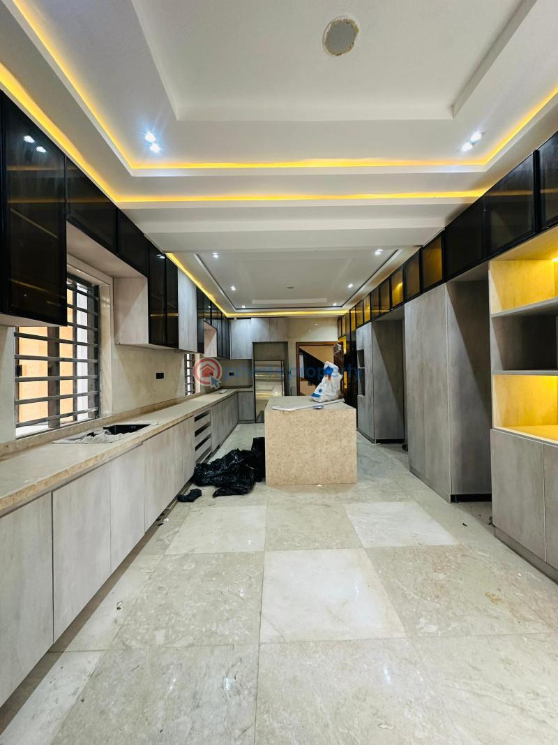 7 bedroom Detached Duplex For Sale Ikeja GRA Lagos - 2