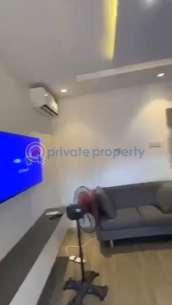 1 bedroom Mini Flat For Rent Pedro Road Palmgroove Shomolu Lagos - 1