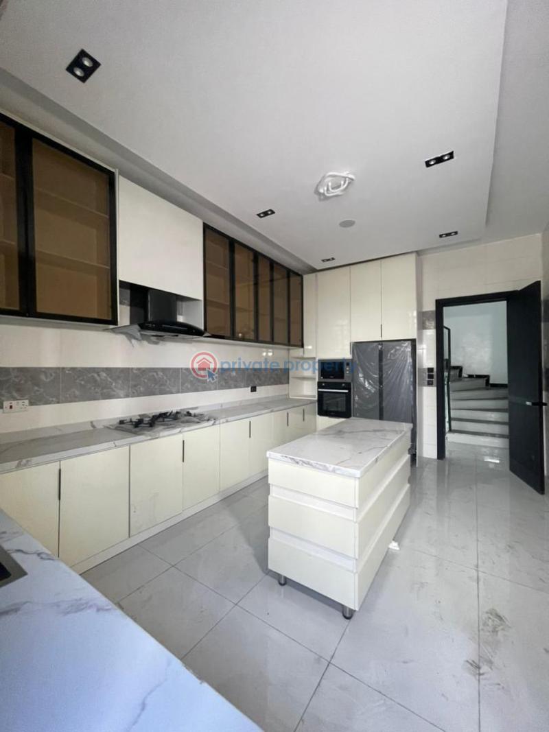 5 bedroom Detached Duplex For Sale Chevron Drive Lekki Lagos - 4