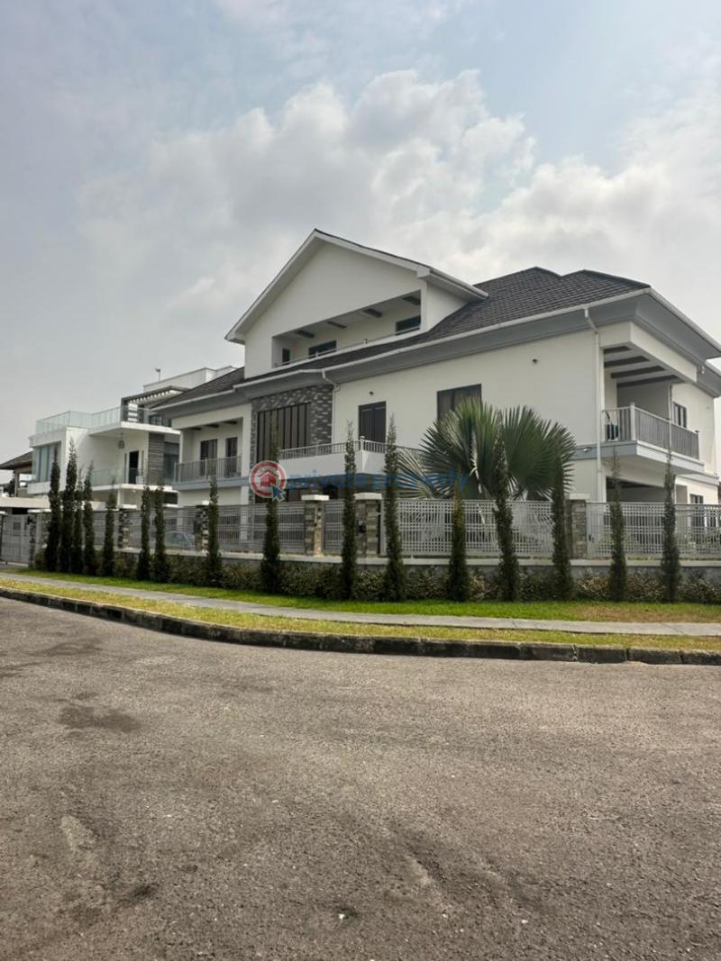 6 bedroom House For Sale Osapa London Lekki Lagos