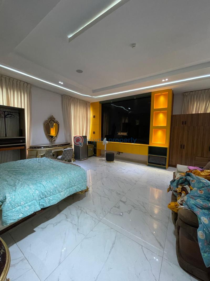 5 bedroom Detached Duplex For Sale Pinnock Beach Estate Osapa Lekki Lagos - 10