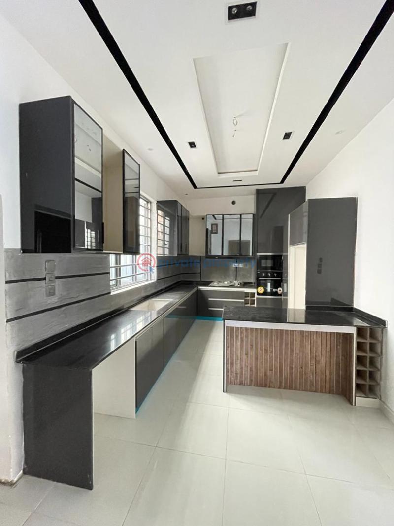 5 bedroom Detached Duplex For Sale Pinnock Beach Estate Osapa Lekki Lagos - 4