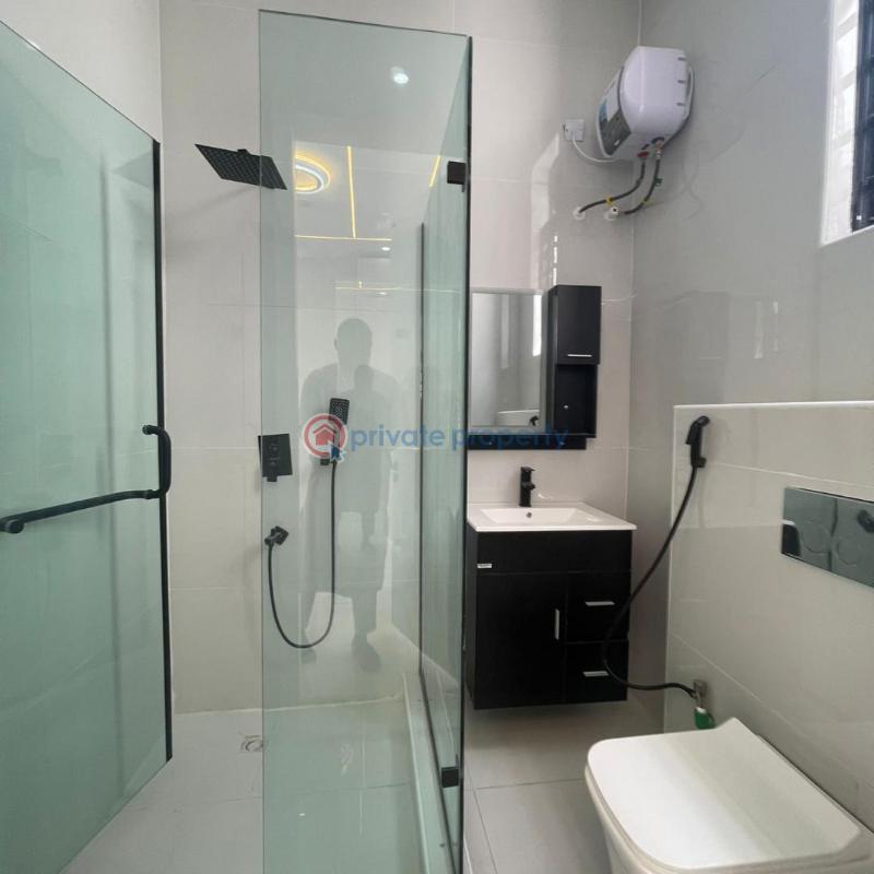 5 bedroom Detached Duplex For Sale Chevron Toll Gate, Lekki Lagos - 3