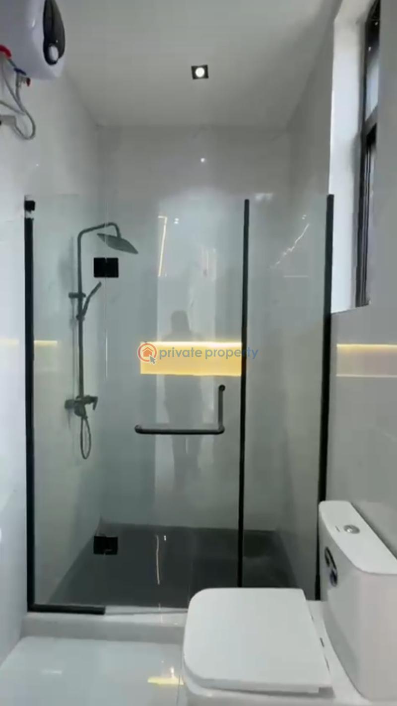 5 bedroom Detached Duplex For Sale Chevron, Lekki Lagos - 8