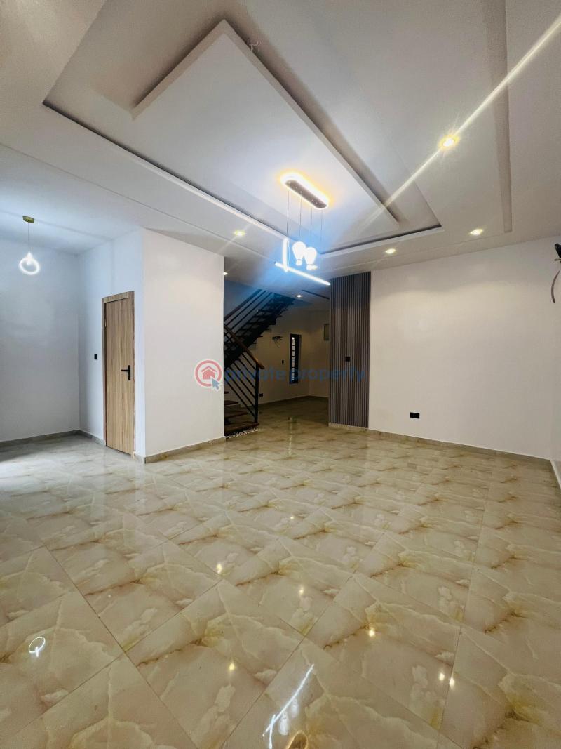 4 bedroom Detached Duplex For Sale Gbagada Lagos - 9