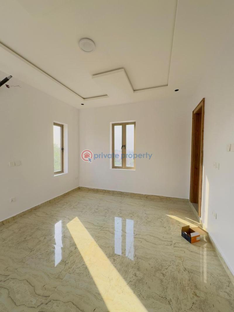 5 bedroom Duplex For Sale In An Estate Magodo GRA Phase 2 Kosofe/Ikosi Lagos - 4
