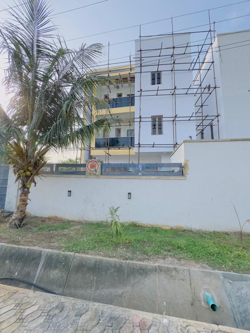 5 bedroom Duplex For Sale In An Estate Magodo GRA Phase 2 Kosofe/Ikosi Lagos - 14