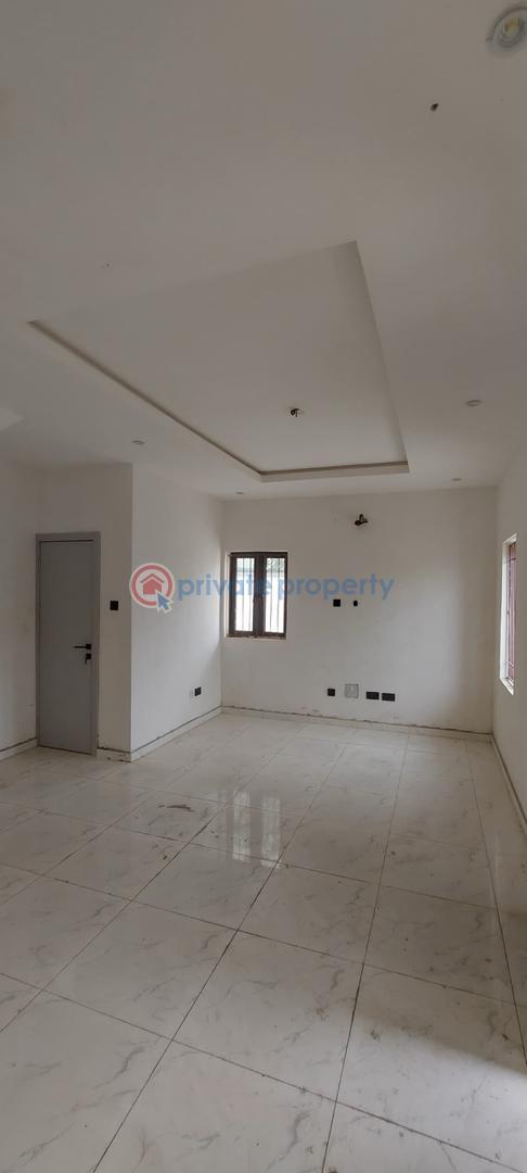 4 bedroom House For Sale Obanikoro Shomolu Lagos - 10