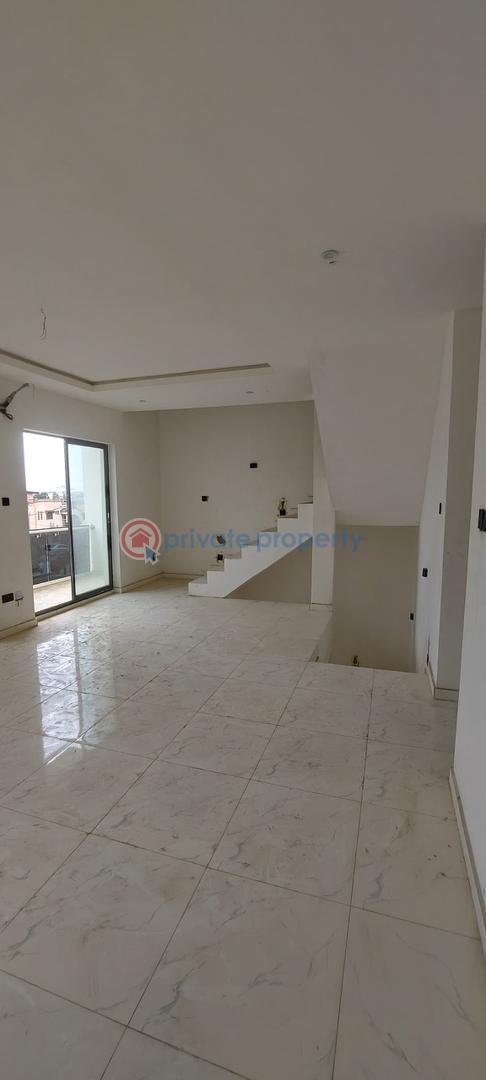 4 bedroom House For Sale Obanikoro Shomolu Lagos - 4