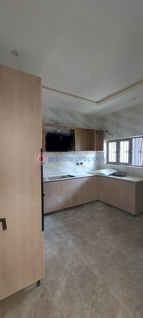 4 bedroom House For Sale Obanikoro Shomolu Lagos - 2