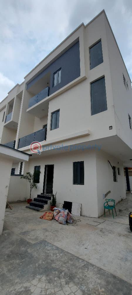 4 bedroom House For Sale Obanikoro Shomolu Lagos - 0