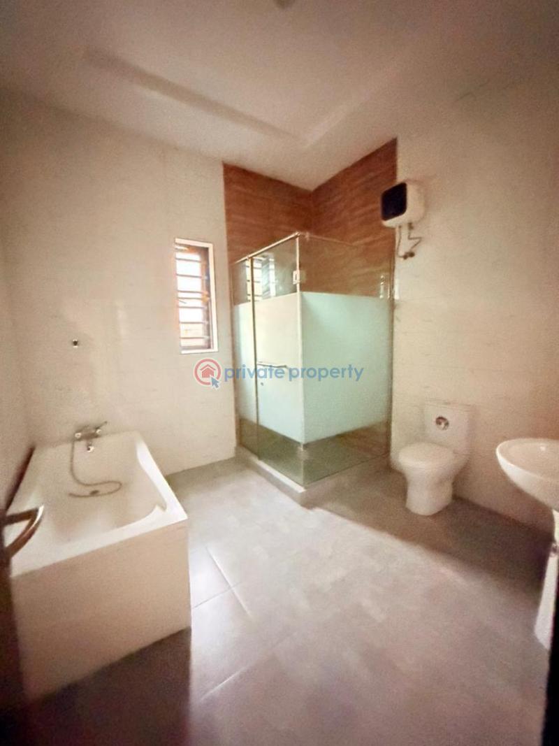 5 bedroom Detached Duplex For Sale 5 Bedroom Fully Detached Duplex Plus Bq, Magodo Gra Phase 2 Magodo GRA Phase 2 Kosofe/Ikosi Lagos - 7