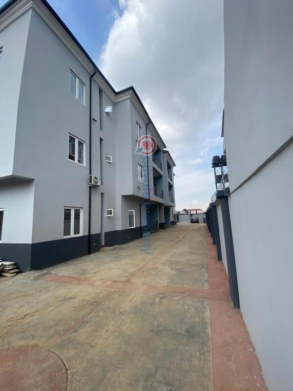 3 bedroom Block Of Flats For Rent Deda Hospital Side Katampe Main Abuja Phase 2  - 0