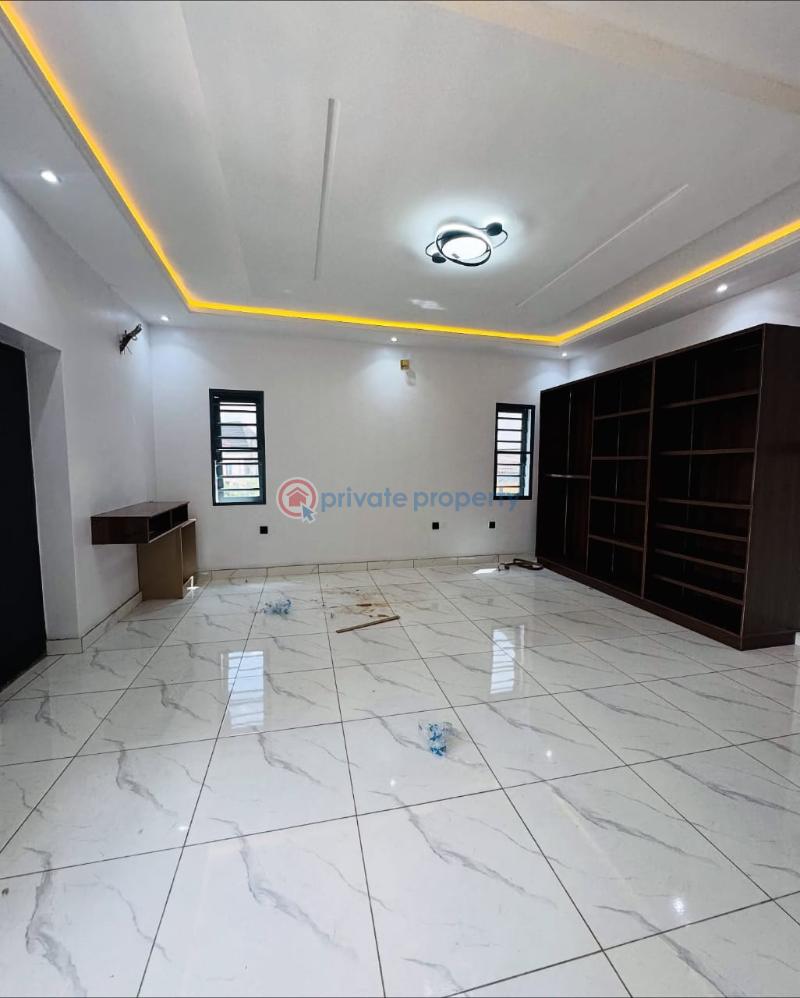 4 bedroom Semi detached Duplex For Sale Surulere Lagos - 8