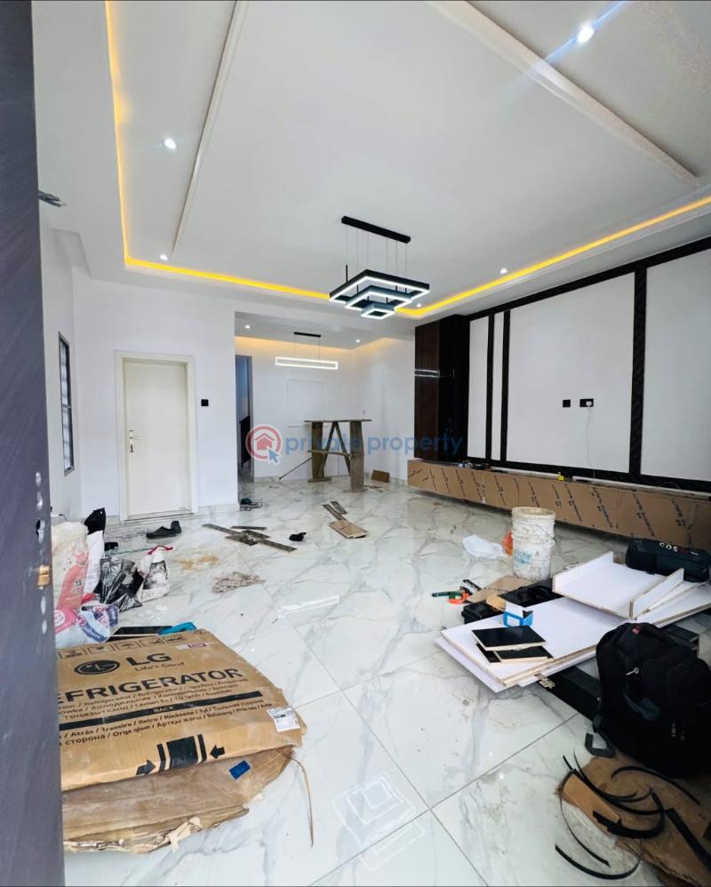 4 bedroom Semi detached Duplex For Sale Surulere Lagos - 1