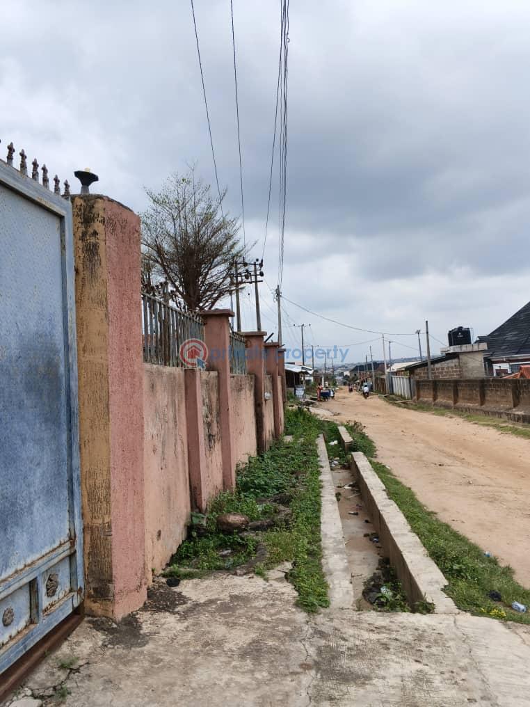 3 bedroom Bungalow For Sale Iyana Agbala New Ife Road Ibadan Iwo Road Ibadan Oyo - 4