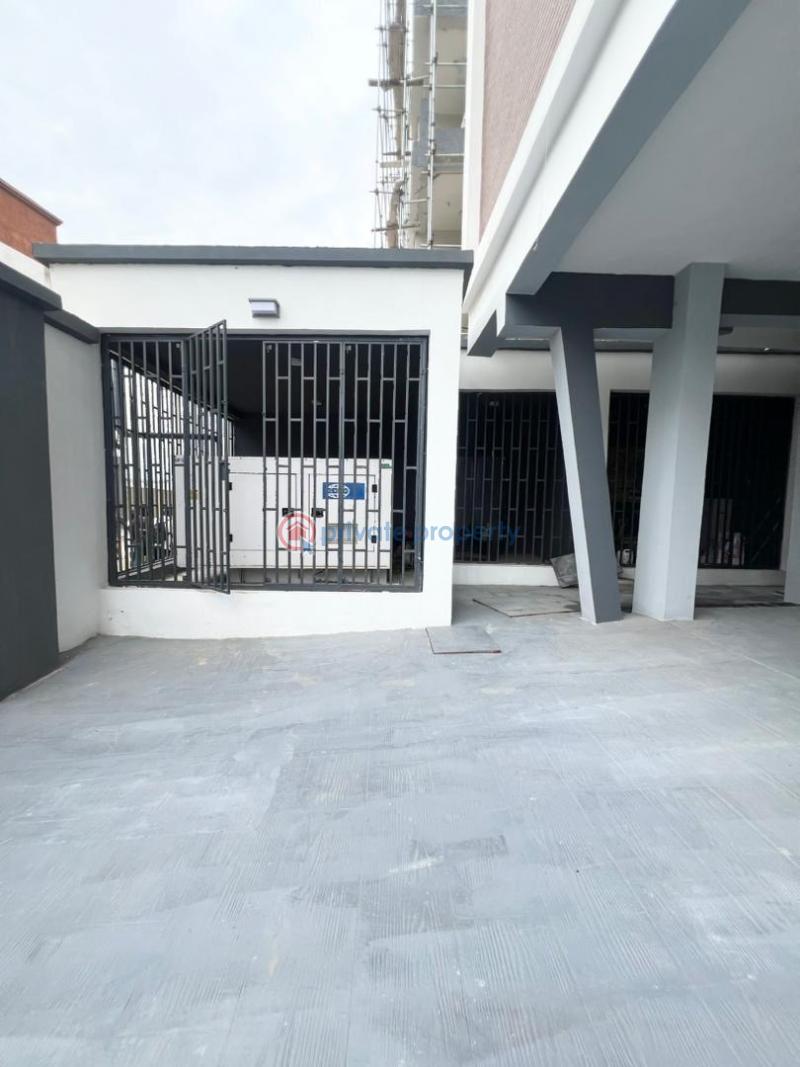 4 bedroom Block Of Flats For Sale Family Friendly 4 Bedroom Apartment With Private Cinema And Bq , Lekki Phase 1 Lekki Phase 1 Lagos - 14