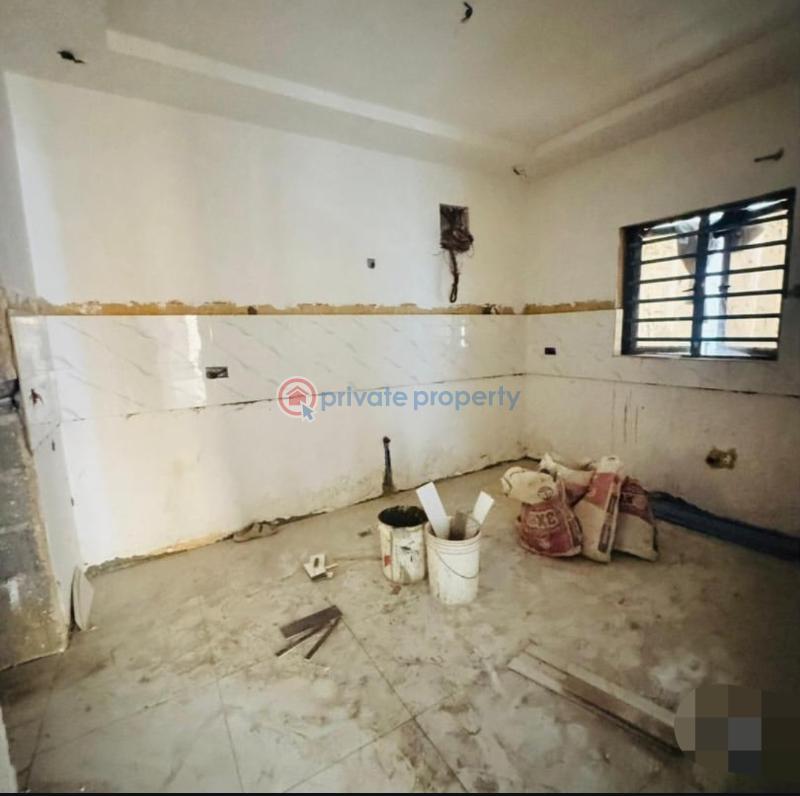 3 bedroom Block Of Flats For Sale Alagomeji Yaba Lagos - 5