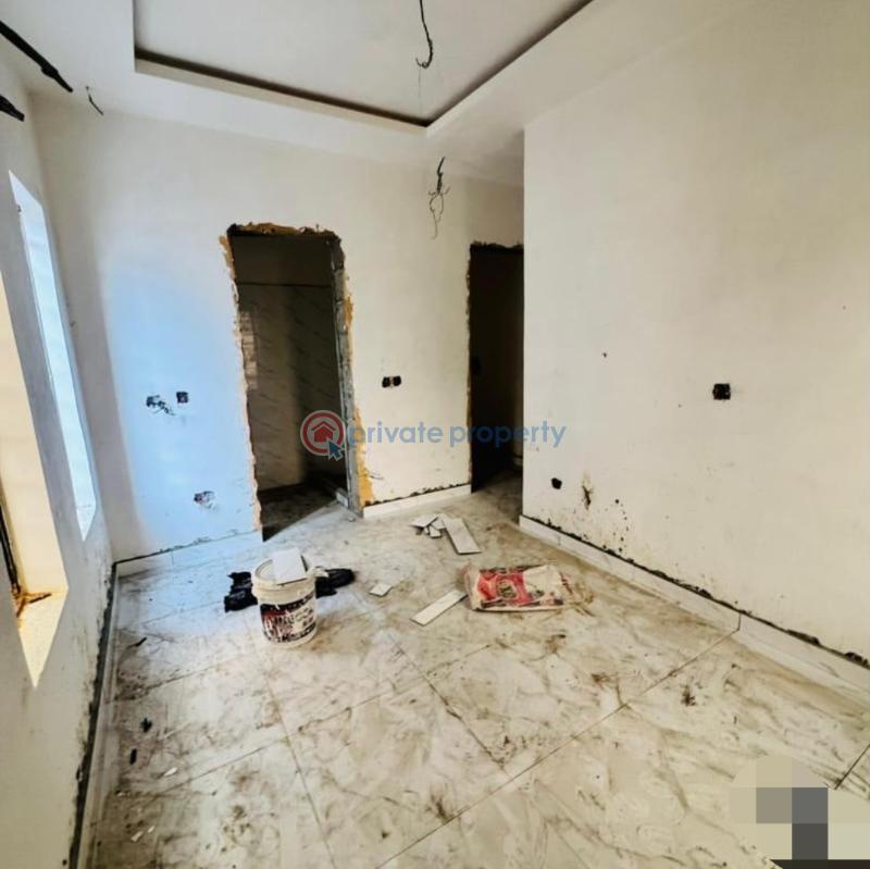 3 bedroom Block Of Flats For Sale Alagomeji Yaba Lagos - 4