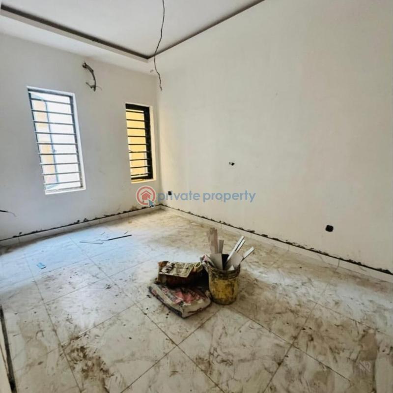 3 bedroom Block Of Flats For Sale Alagomeji Yaba Lagos - 8