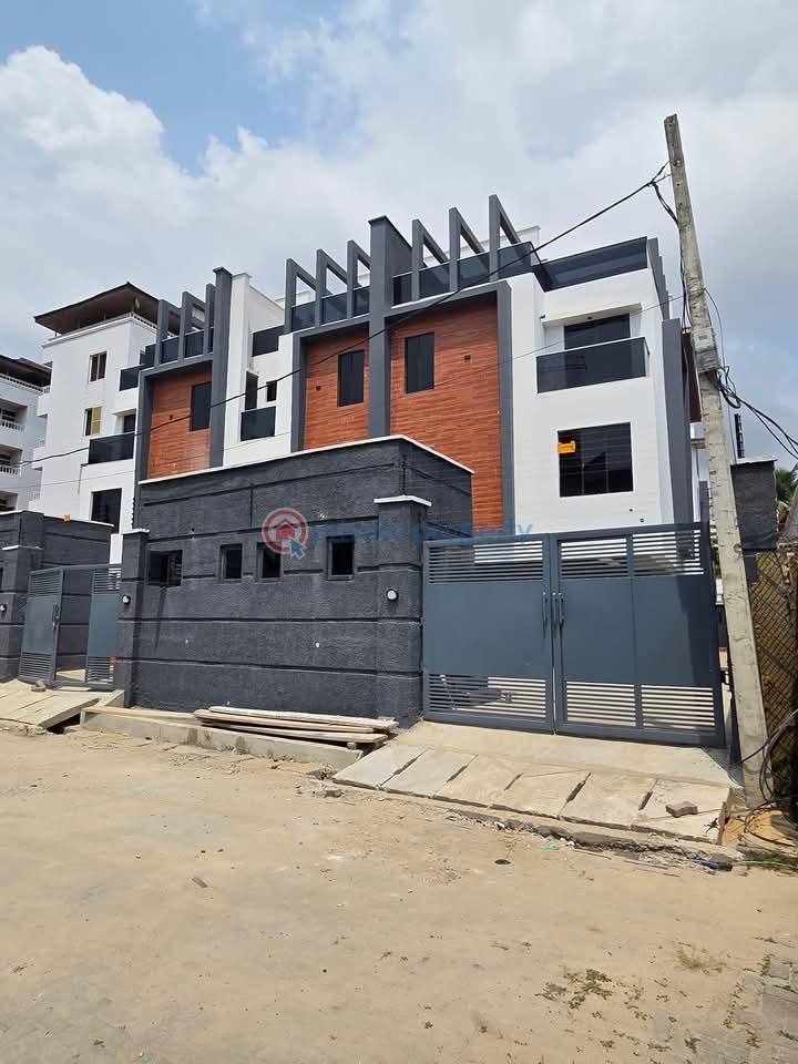 3 bedroom Terraced Duplex For Sale Victoria Island Lagos - 0