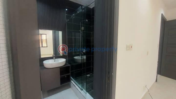 Fantastic 5bedroom detached duplex - 8 5 bedroom Detached Duplex For Sale Lekki Phase 1 Proper Off Admiralty Way Lekki Phase 1 Lagos - 8